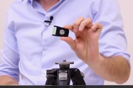 Fixer une attache rapide avec une pièce de 5 centimes